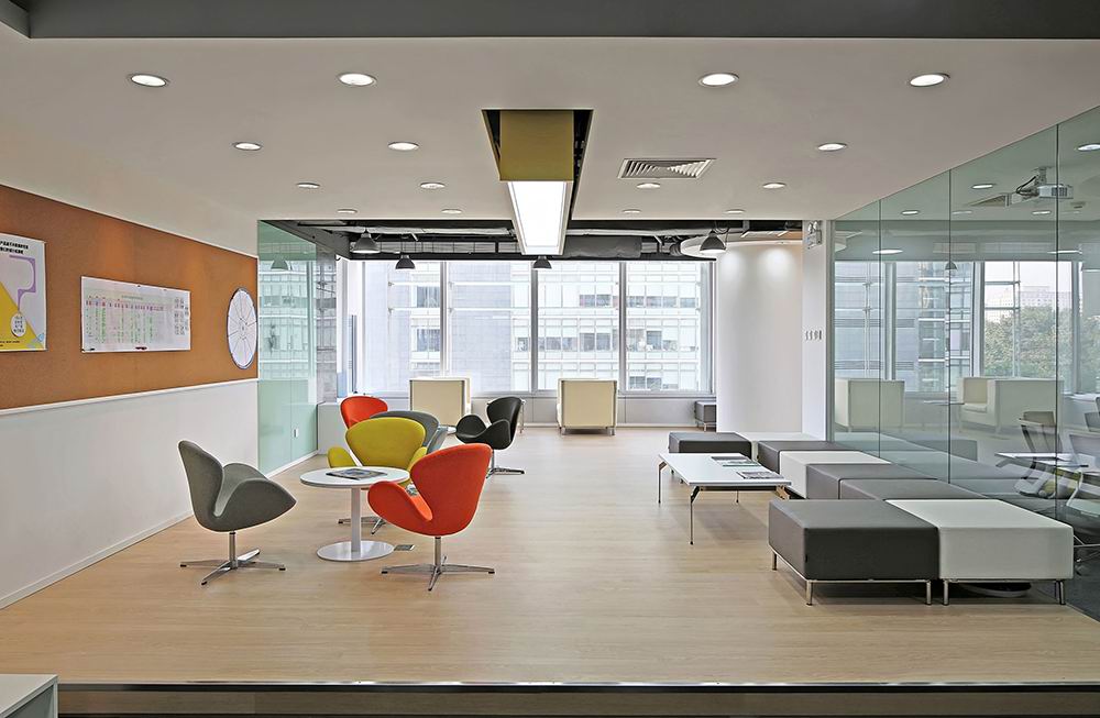 240平米辦公室裝修設(shè)計效果圖